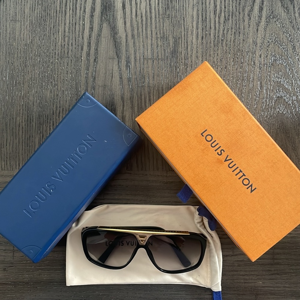 Louis Vuitton unisex sunglasses